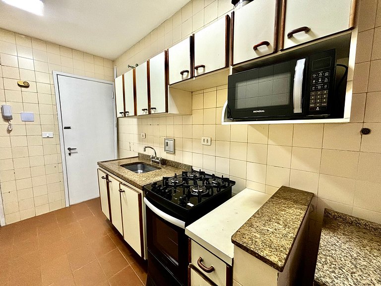 Apto 2 quartos com vista para o Cristo e garagem