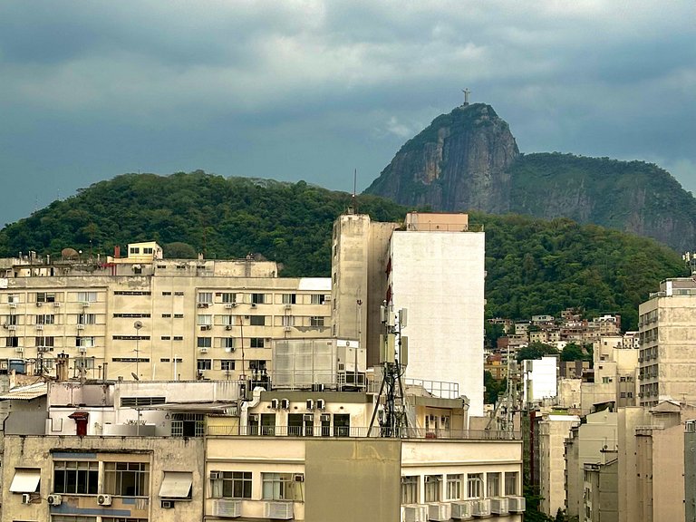 2Qts com garagem a 500m da praia de Copacabana