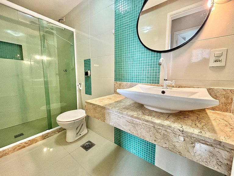 2Qt. com vaga de garagem, Piscina e cama Queen
