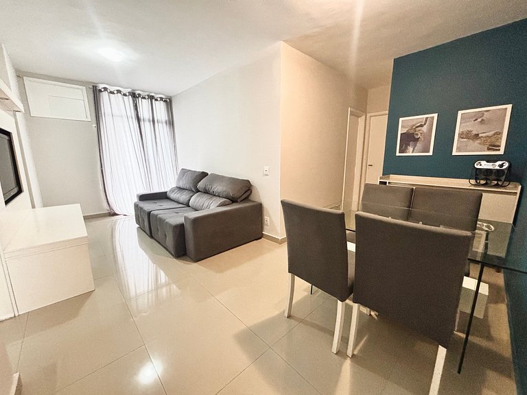 2Qt. com vaga de garagem, Piscina e cama Queen