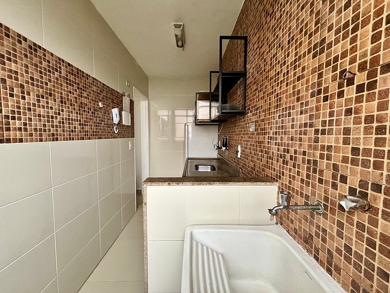 2Qt. com vaga de garagem, Piscina e cama Queen