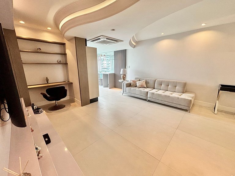 2Qts. com Hidro em luxuoso condomínio na Barra