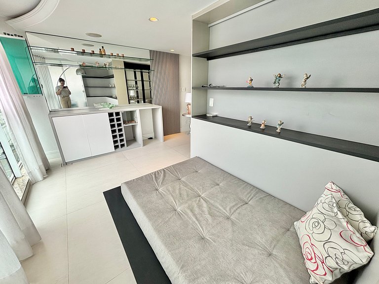 2Qts. com Hidro em luxuoso condomínio na Barra
