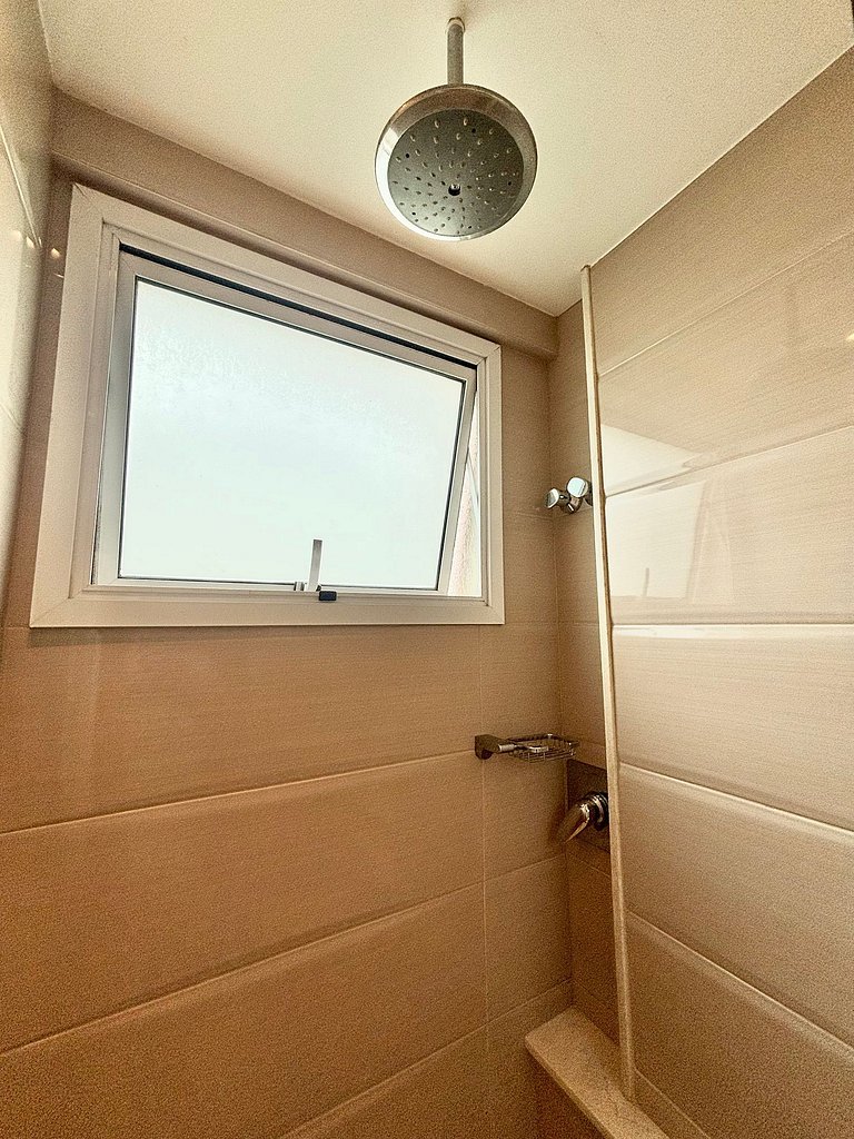 2Qts. com Hidro em luxuoso condomínio na Barra