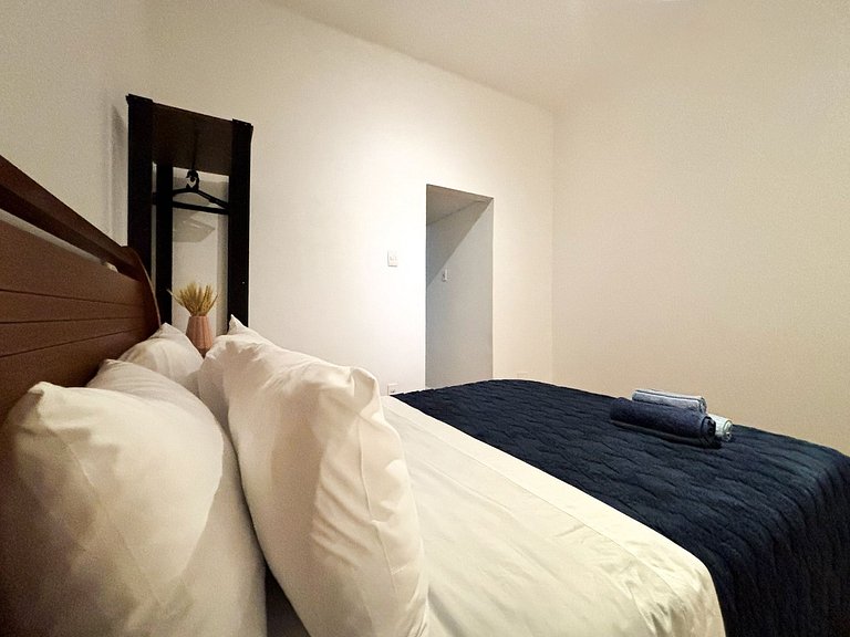 1 quarto no coração de Ipanema a 3 min. da Praia