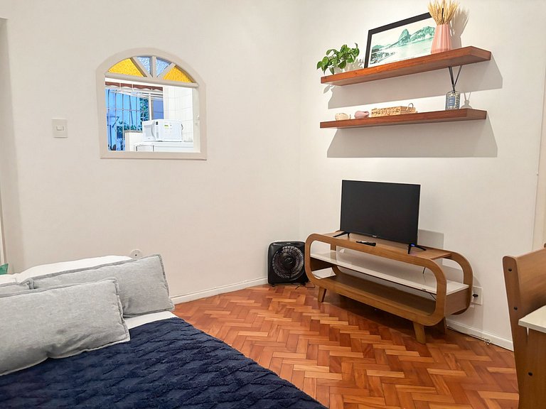 1 quarto no coração de Ipanema a 3 min. da Praia
