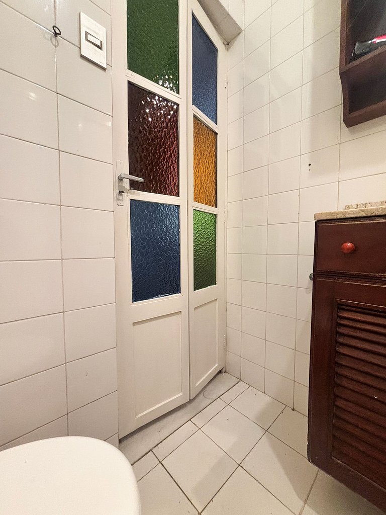 1 quarto no coração de Ipanema a 3 min. da Praia