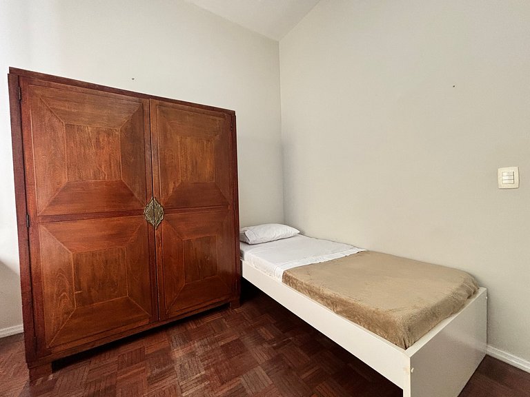 2 quartos c/ vaga perto da praia e metrô
