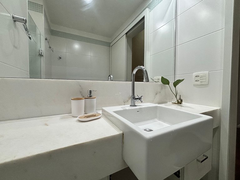 2 quartos c/ vaga perto da praia e metrô