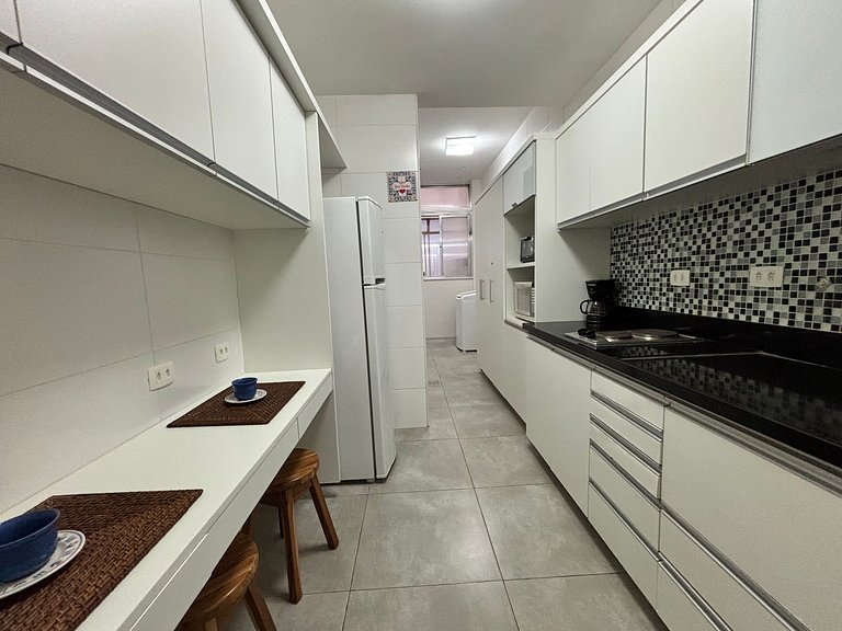 2 quartos c/ vaga perto da praia e metrô