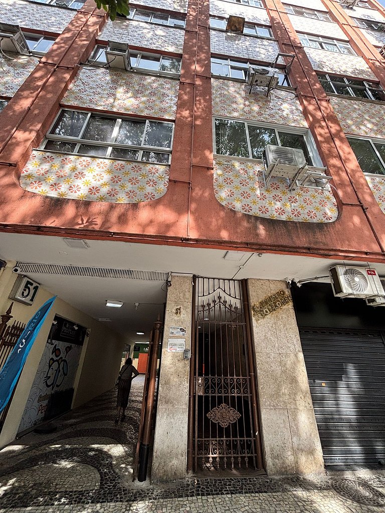 2 quartos c/ vaga perto da praia e metrô