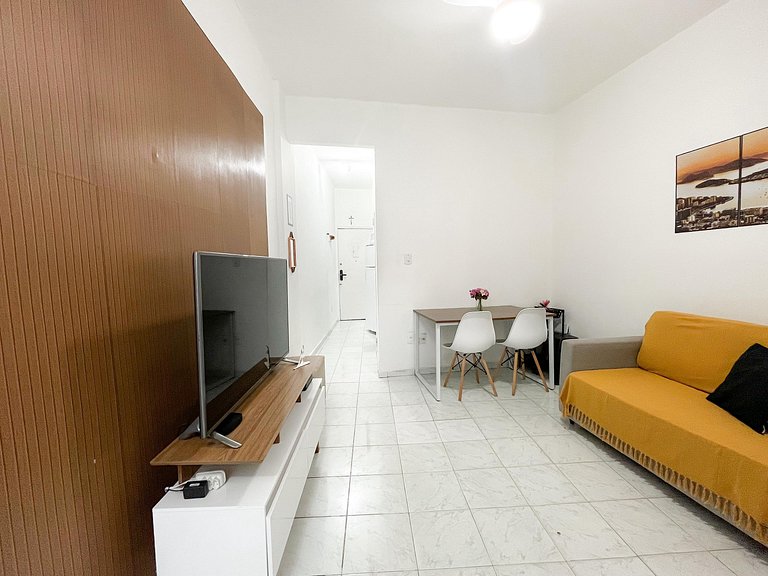 1 Quarto em Copacabana| Metrô e Praia ao lado