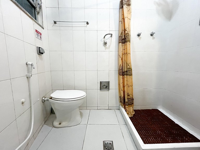 1 Quarto em Copacabana| Metrô e Praia ao lado