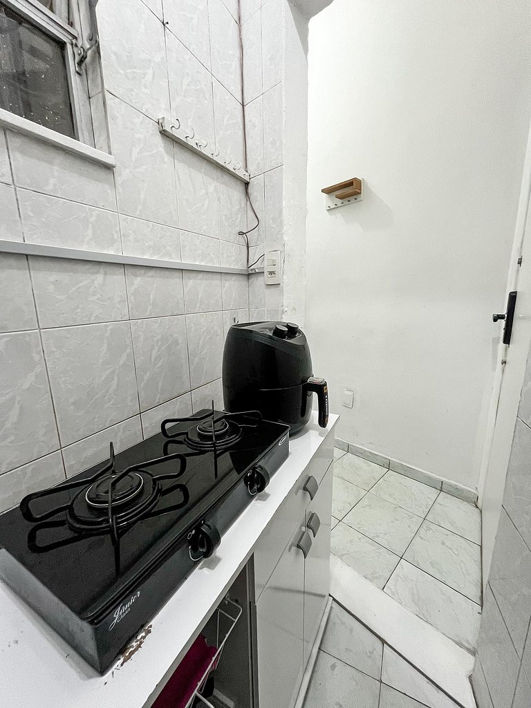 1 Quarto em Copacabana| Metrô e Praia ao lado