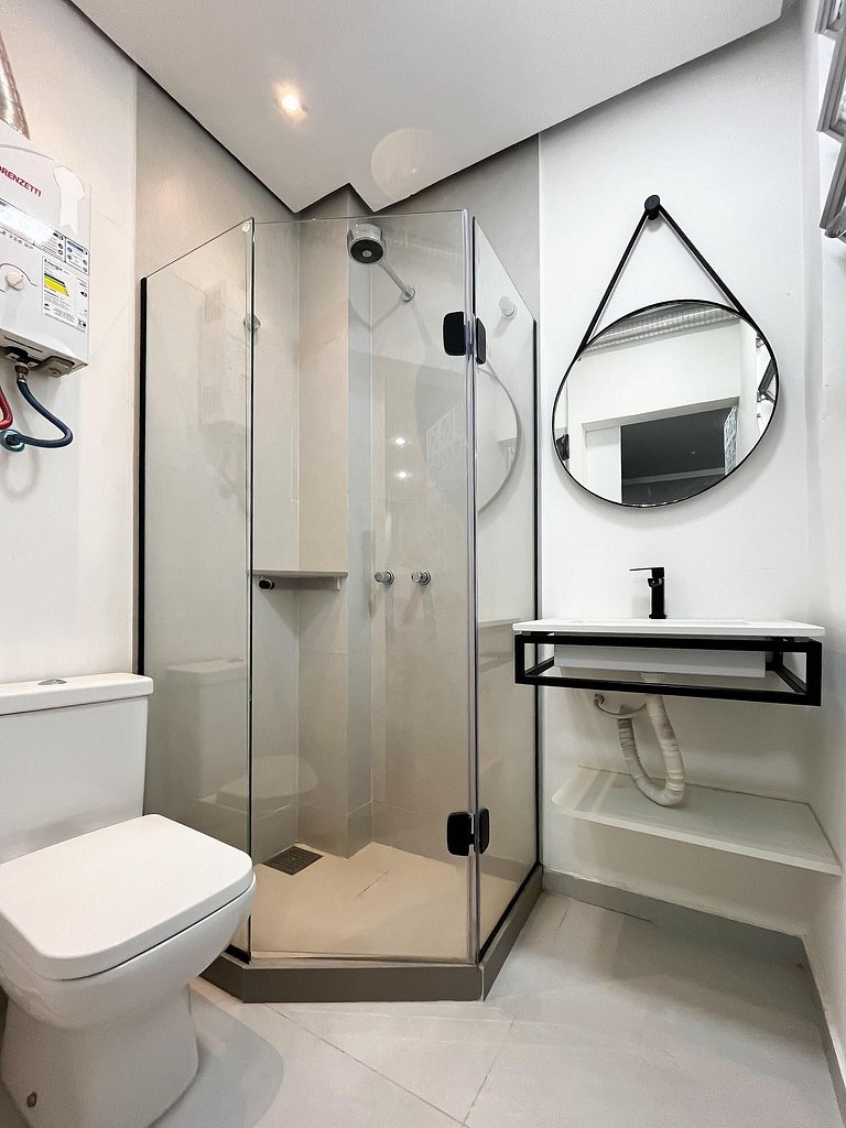 Studio próximo da Praia e Metrô com Cama Queen