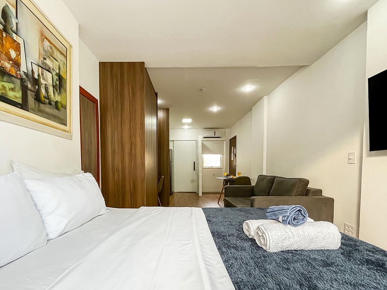 Studio próximo da Praia e Metrô com Cama Queen