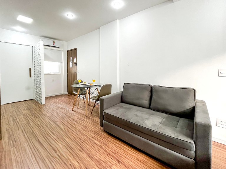 Studio próximo da Praia e Metrô com Cama Queen