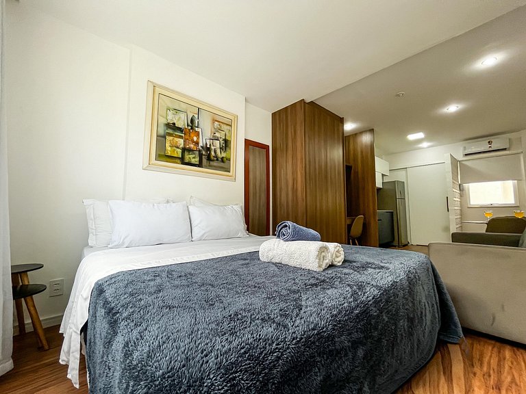 Studio próximo da Praia e Metrô com Cama Queen