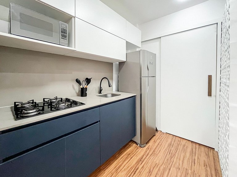 Studio próximo da Praia e Metrô com Cama Queen