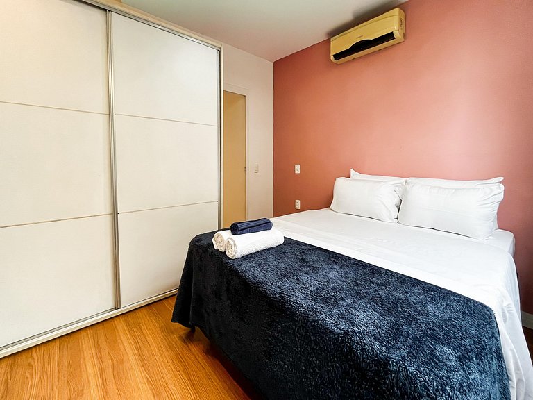 2Quartos c/ Suíte em Copa + Garagem e Portaria 24h