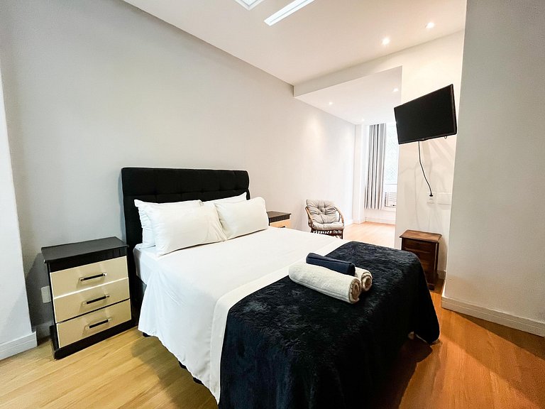 2Quartos c/ Suíte em Copa + Garagem e Portaria 24h