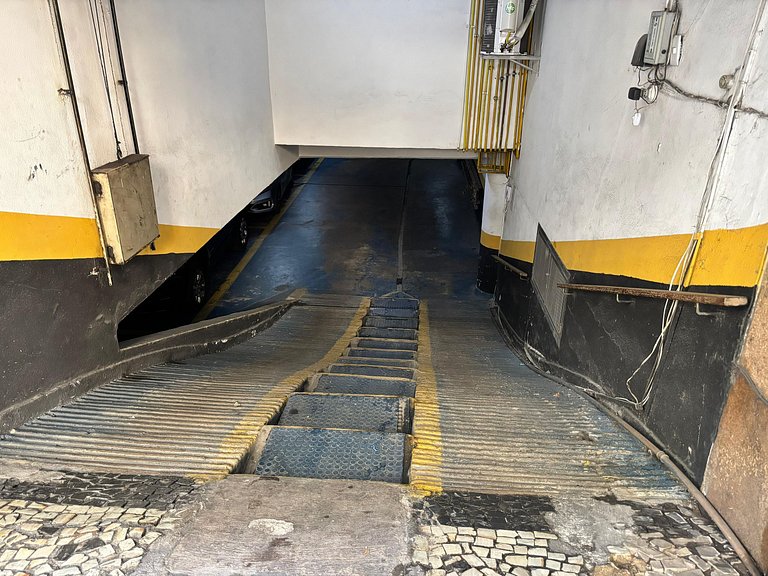 2Quartos c/ Suíte em Copa + Garagem e Portaria 24h