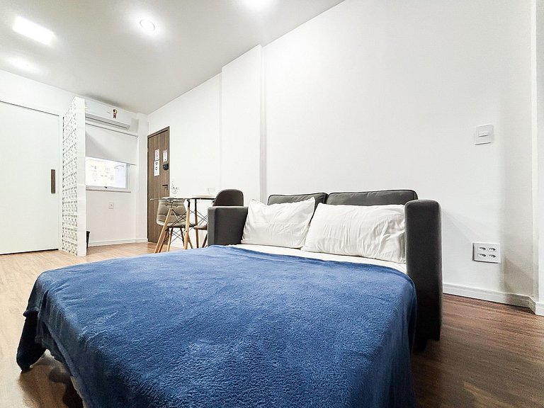 Studio próximo da Praia e Metrô com Cama Queen