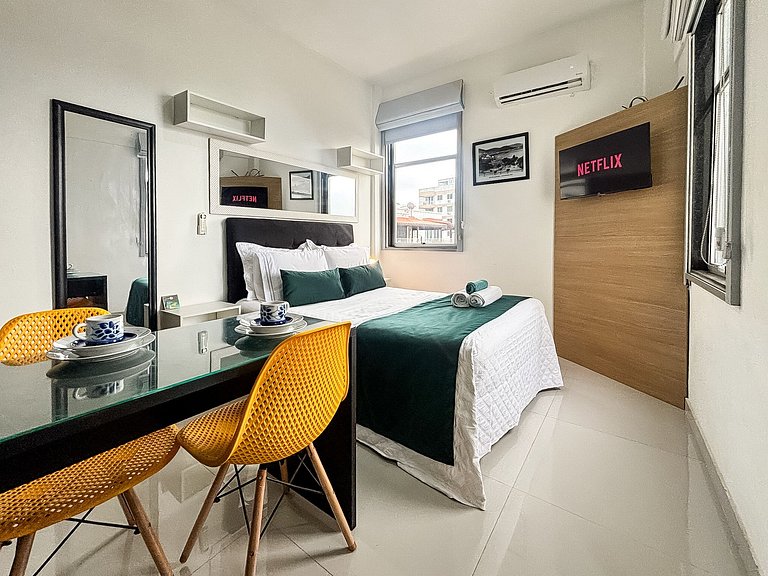 Studio c/ Vista Incrível da Enseada Botafogo