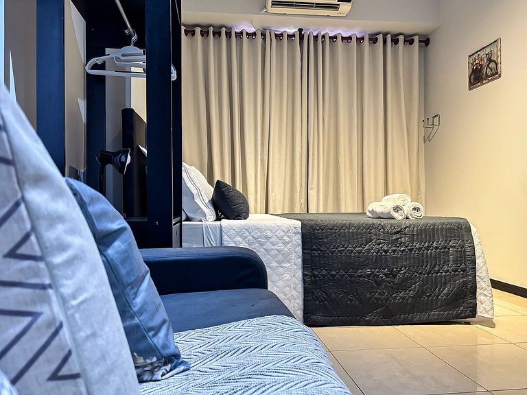 Studio no Centro próx. do Aero, metrô e consulado.