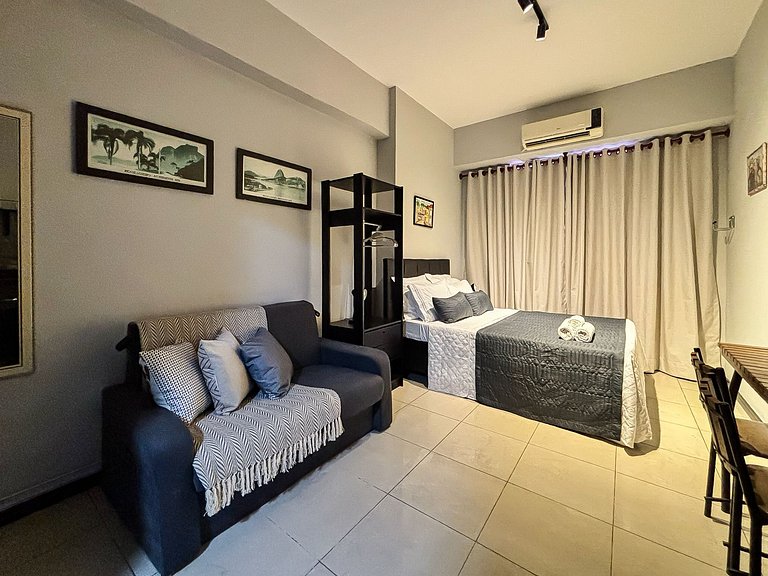 Studio no Centro próx. do Aero, metrô e consulado.