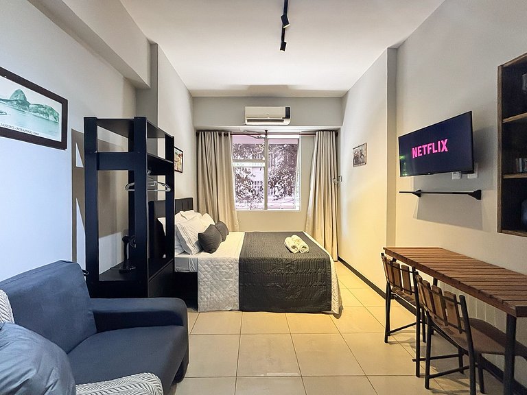 Studio no Centro próx. do Aero, metrô e consulado.