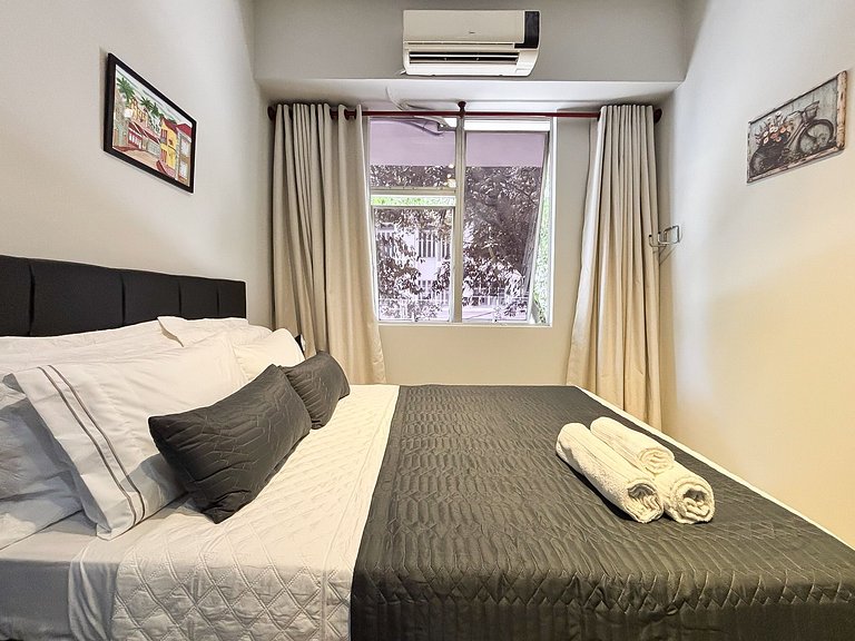 Studio no Centro próx. do Aero, metrô e consulado.