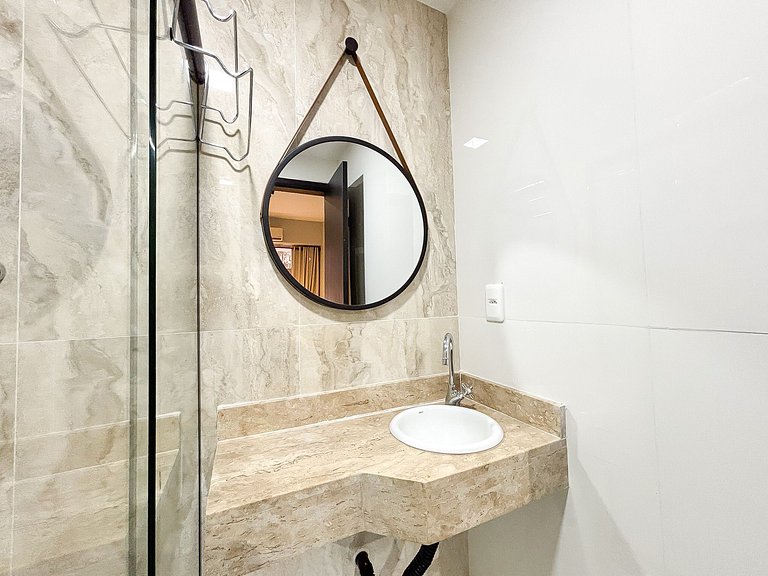 Studio no Centro próx. do Aero, metrô e consulado.