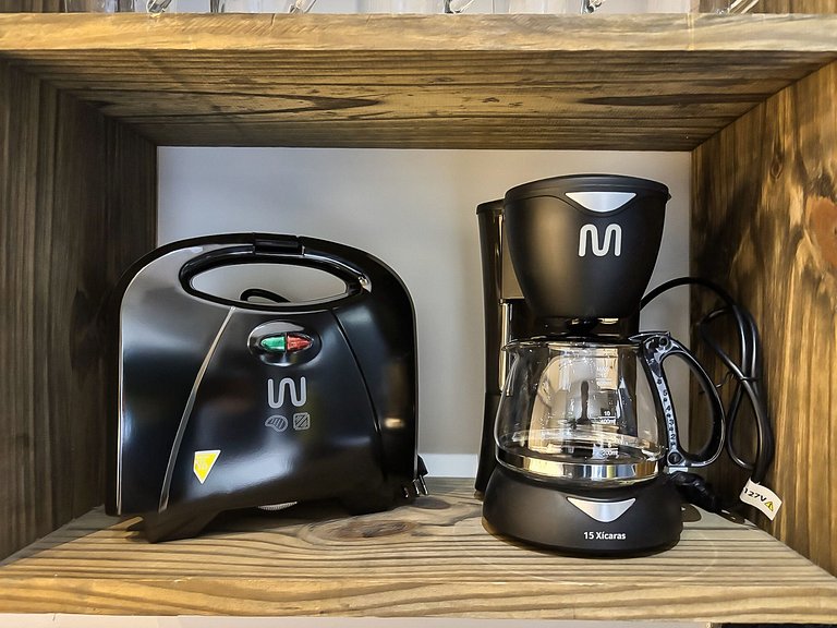 Studio no Centro próx. do Aero, metrô e consulado.