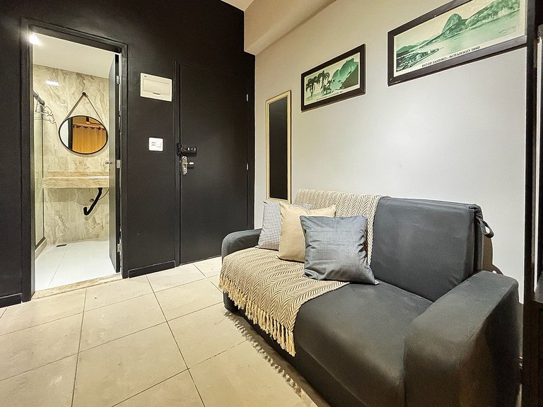 Studio no Centro próx. do Aero, metrô e consulado.