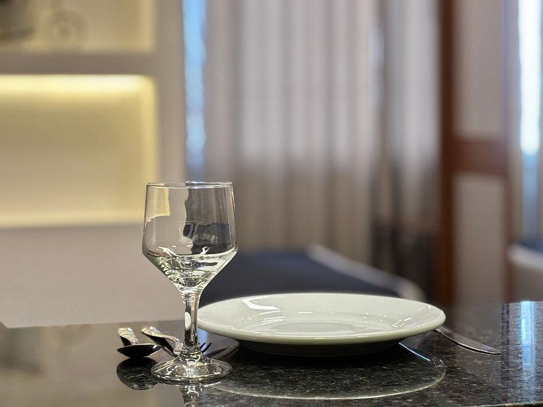 Studio p/ até 4 pessoas com portaria 24h