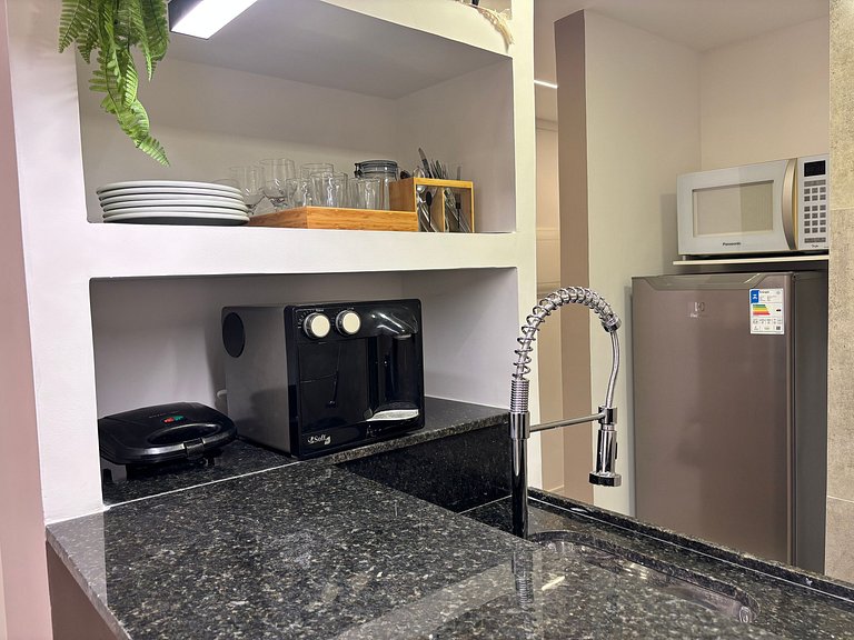 Studio p/ até 4 pessoas com portaria 24h