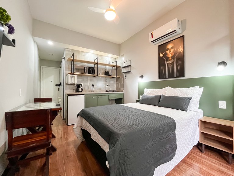 Vista lateral para o Pão de Açúcar e portaria 24h