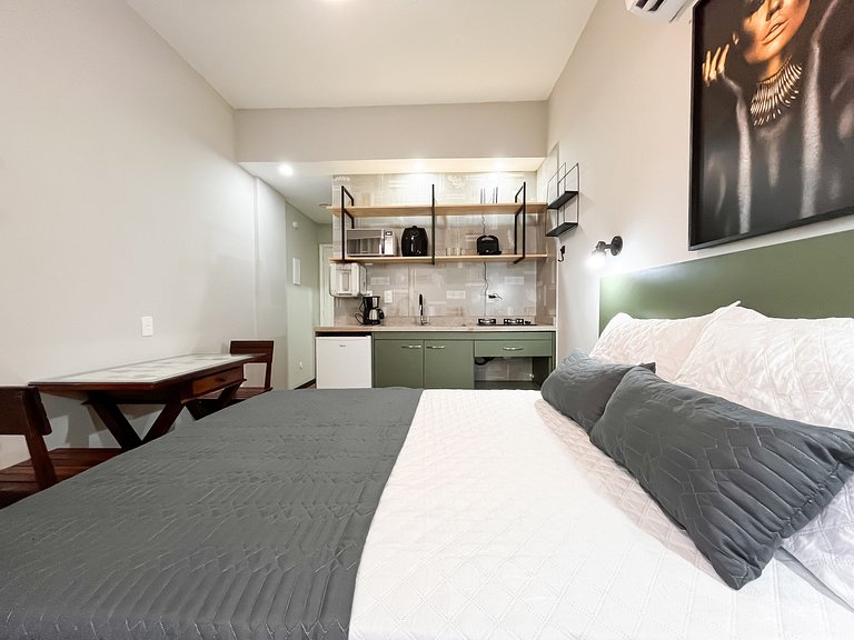 Vista lateral para o Pão de Açúcar e portaria 24h