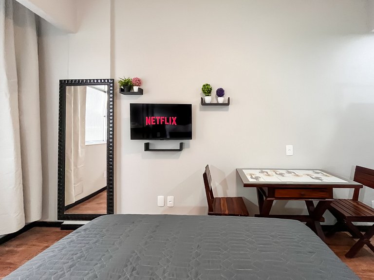 Vista lateral para o Pão de Açúcar e portaria 24h