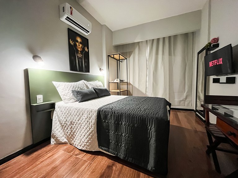 Vista lateral para o Pão de Açúcar e portaria 24h