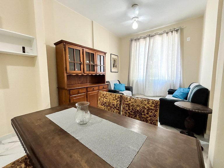 1 Quarto Com Vista Mar no Coração de Copacabana!