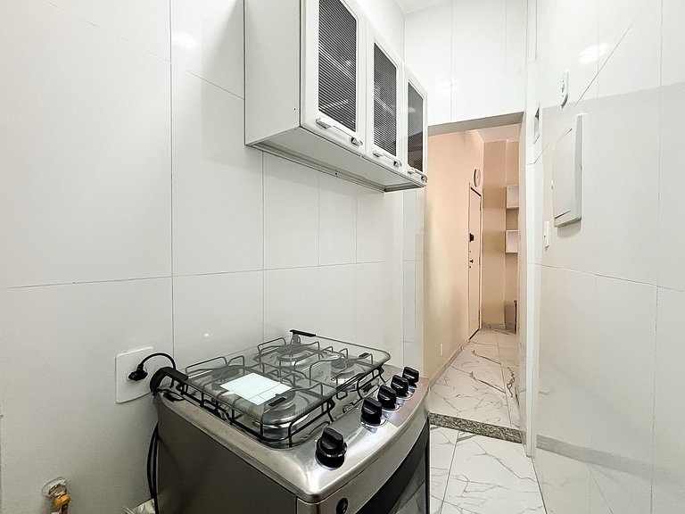 1 Quarto Com Vista Mar no Coração de Copacabana!