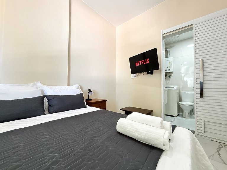 1 Quarto Com Vista Mar no Coração de Copacabana!