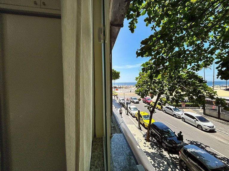 1 Quarto Com Vista Mar no Coração de Copacabana!