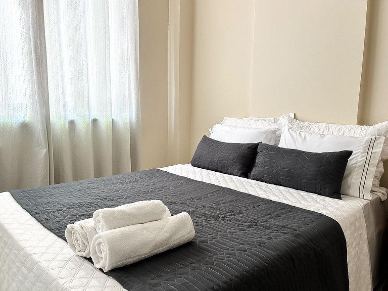 1 Quarto Com Vista Mar no Coração de Copacabana!