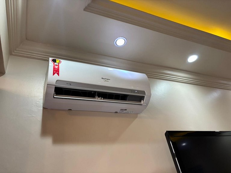 Conjugado em Copa | até 4 pessoas e portaria 24h