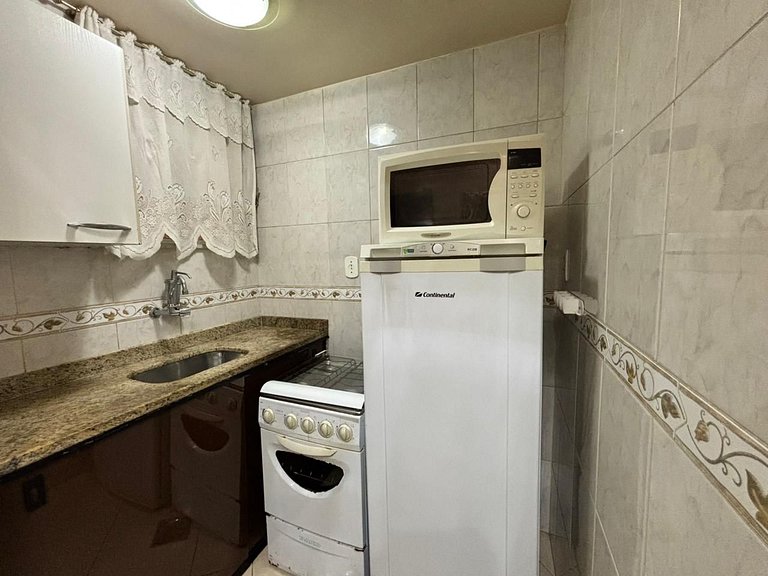 Conjugado em Copa | até 4 pessoas e portaria 24h