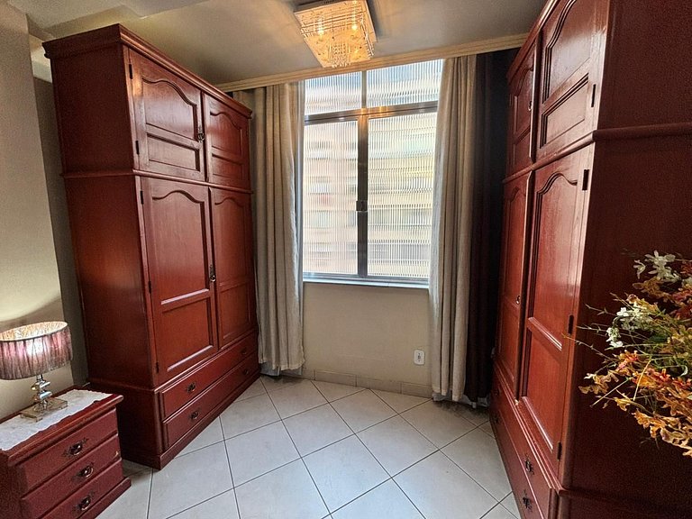 Conjugado em Copa | até 4 pessoas e portaria 24h