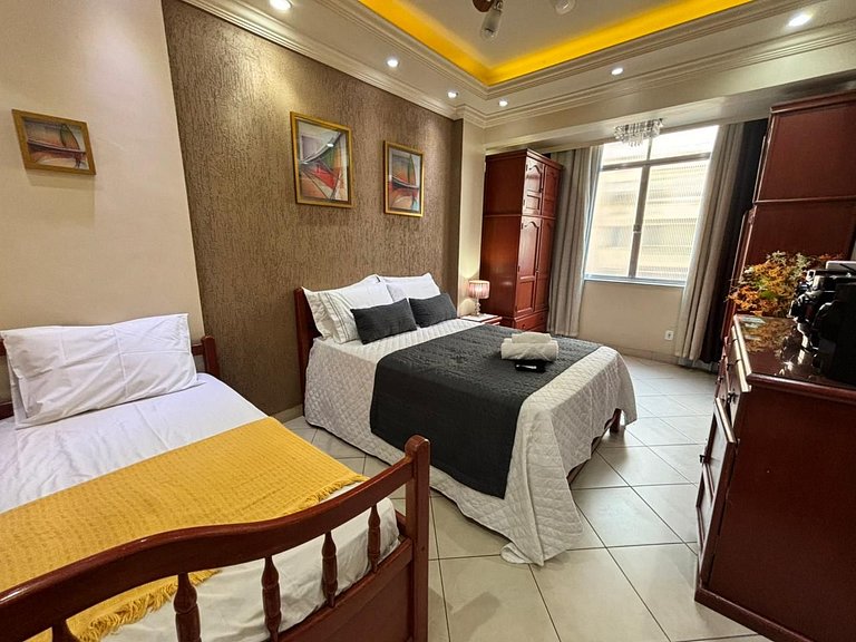 Conjugado em Copa | até 4 pessoas e portaria 24h